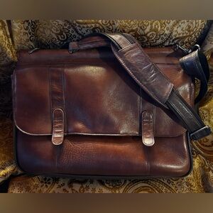 SOLO Mens leather Satchel Laptop Briefcase Elegant Brown Leather